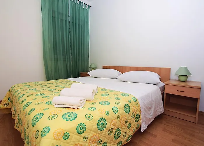 Lucija Appartement *