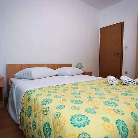 Appartement Lucija Sukošan