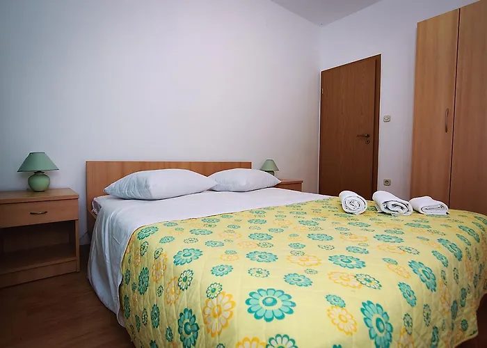 アパート Lucija Sukošan